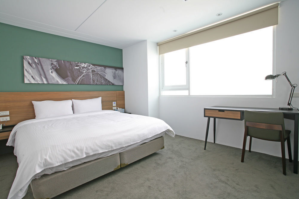 P&F Hotel Tajcshung Kültér fotó