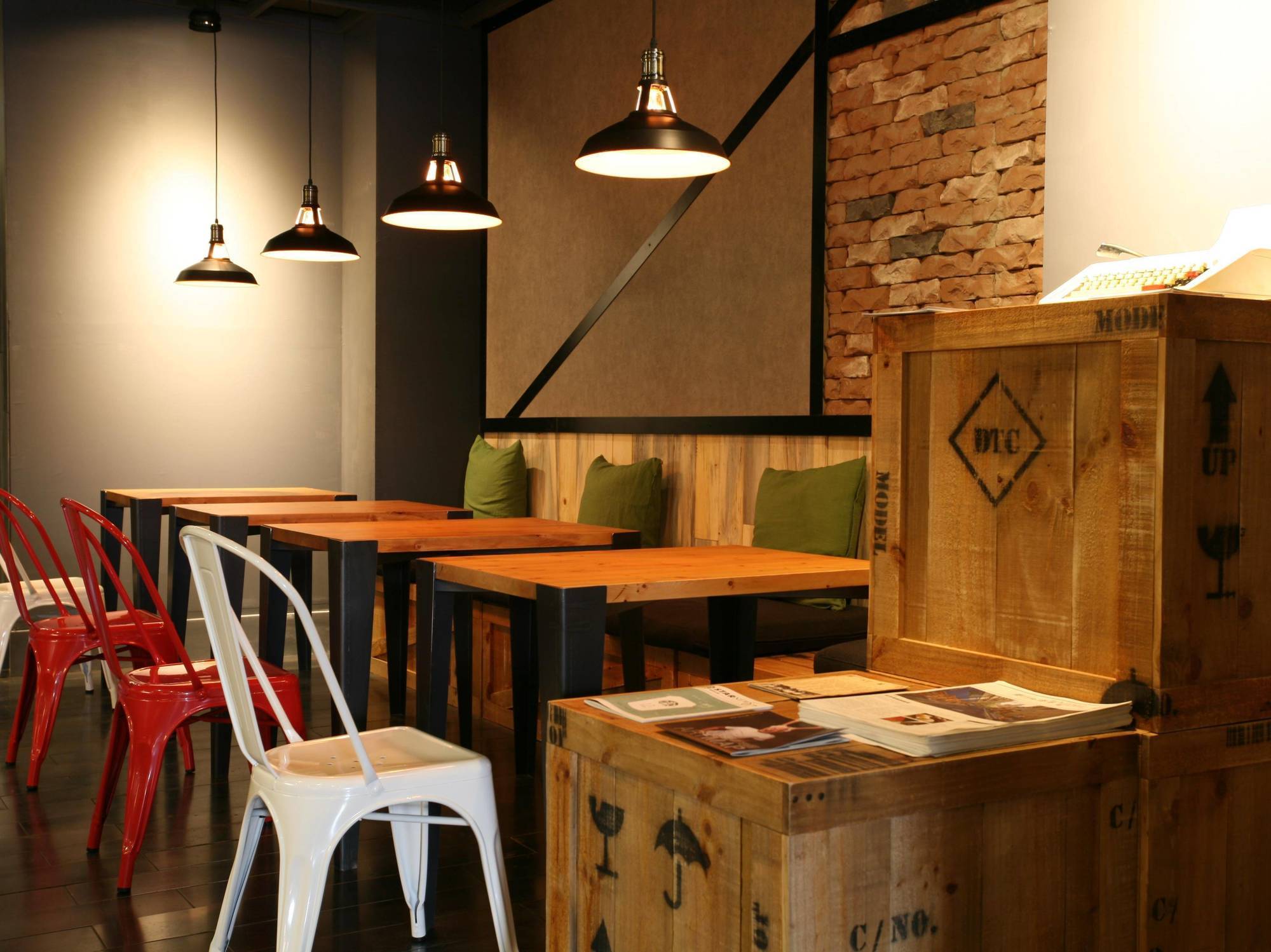 P&F Hotel Tajcshung Kültér fotó