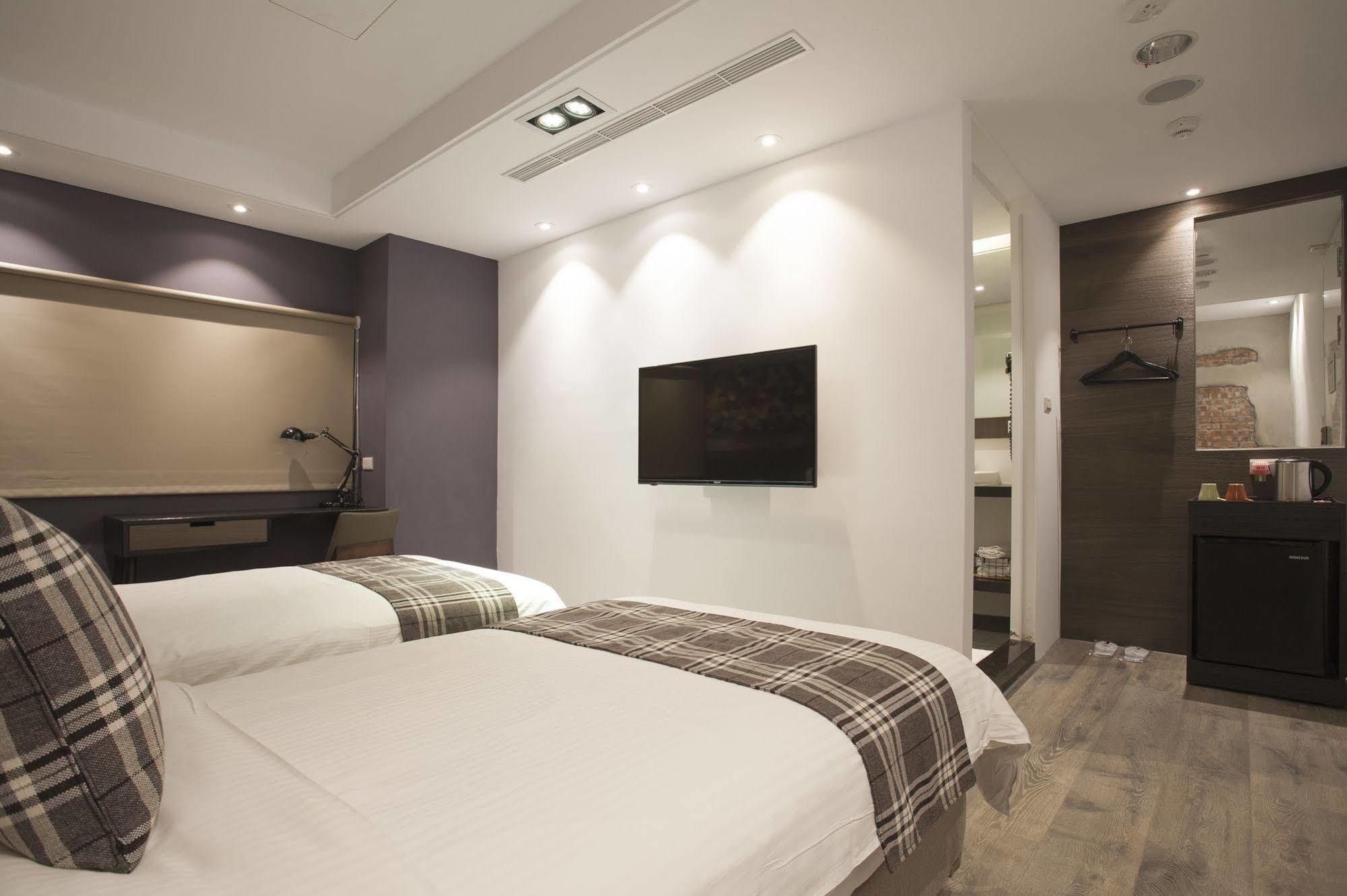 P&F Hotel Tajcshung Kültér fotó